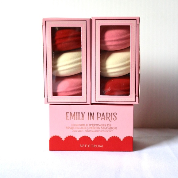 NWT Emily in Paris Macron 3 Piece Make Up Sponge Set Red Pink Cute Dessert - Picture 1 of 8